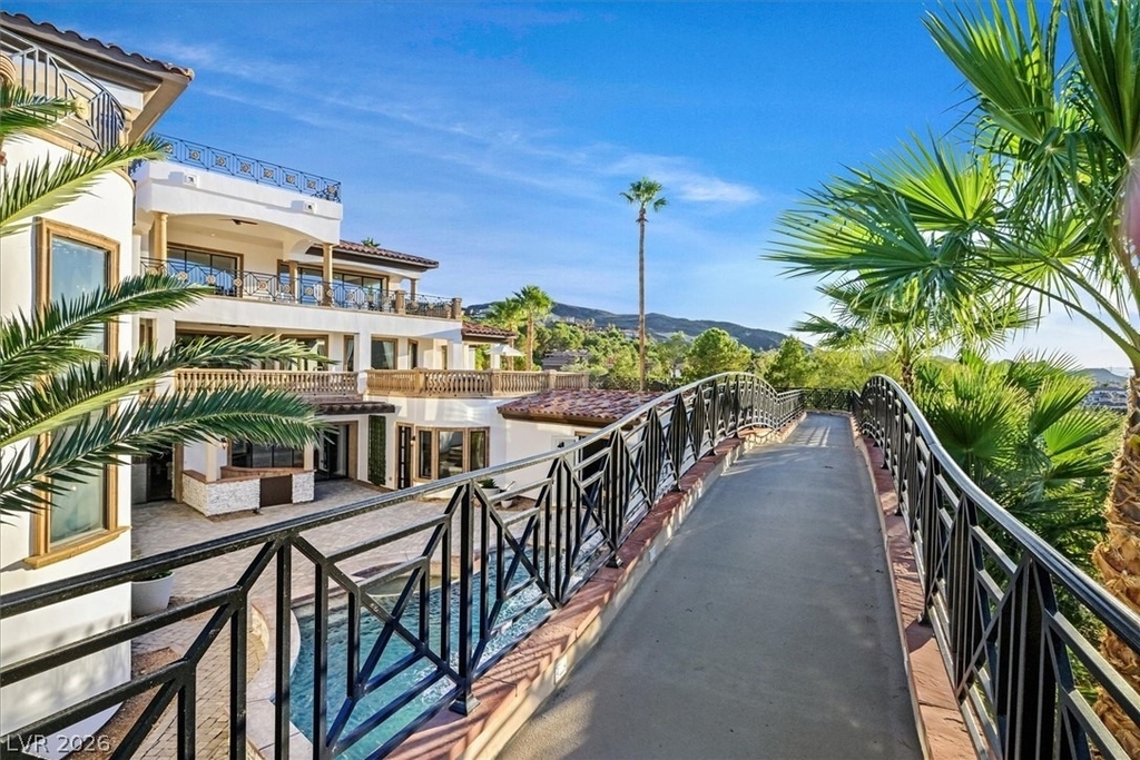 8 Rue Mediterra Drive - Photo 92