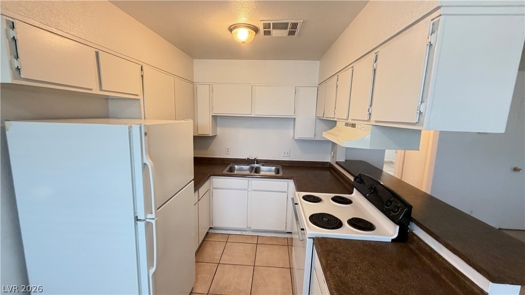 3356 Sylvia Street - Photo 5