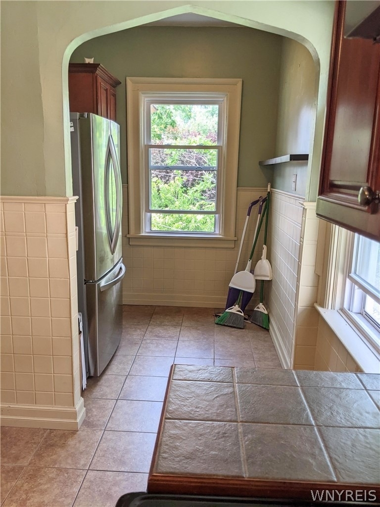 552 Potomac Avenue - Photo 19