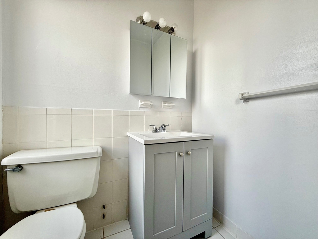 33 North Third Ave - Photo 10