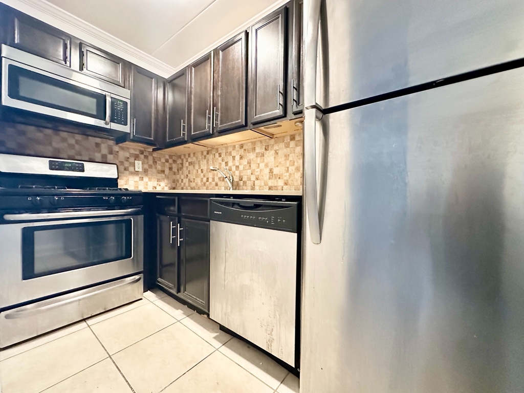 111 North Third Ave - Photo 2