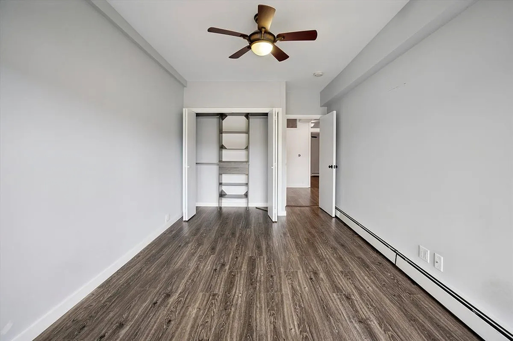 727 Warburton Ave - Photo 1
