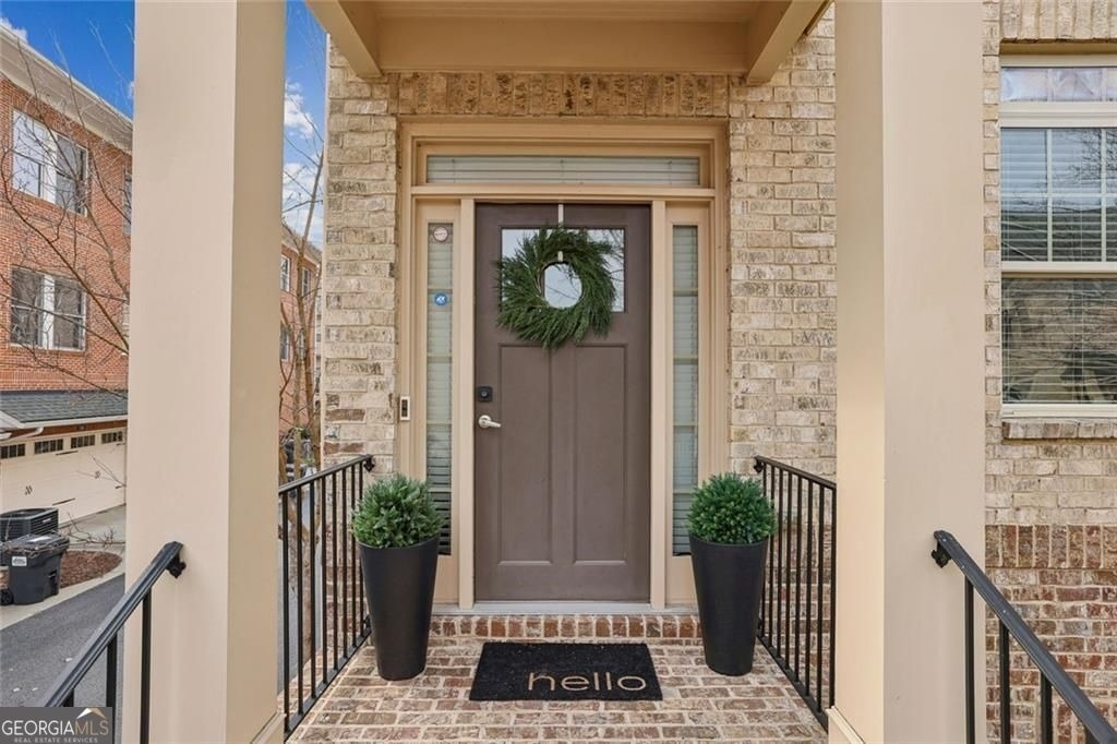 745 Fountainhead Lane - Photo 2