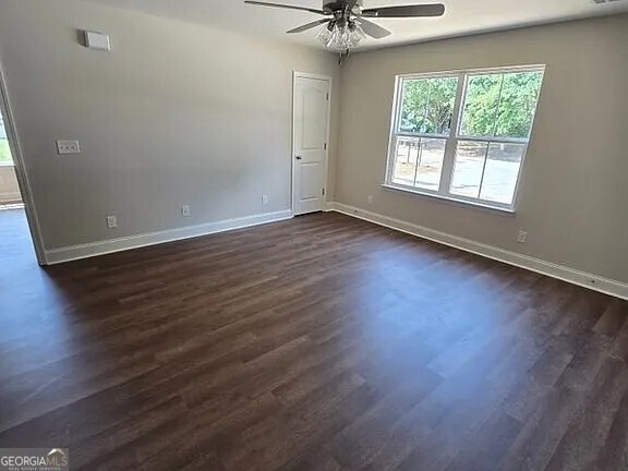 302 Hawaii Avenue - Photo 2