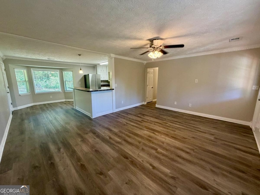 285 Lakeshore Drive - Photo 8