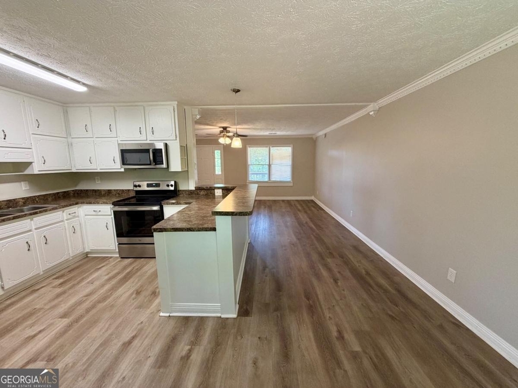 285 Lakeshore Drive - Photo 9