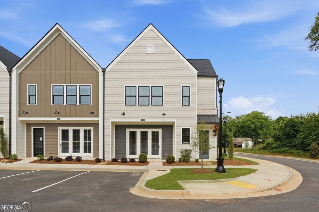 39 Peony Street - Photo 0