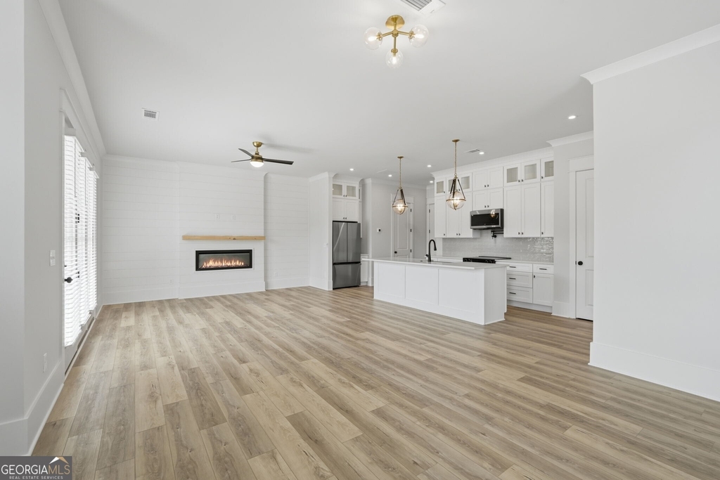 39 Peony Street - Photo 1