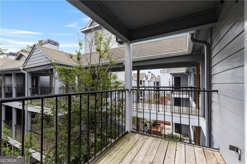 640 Granville Court - Photo 7