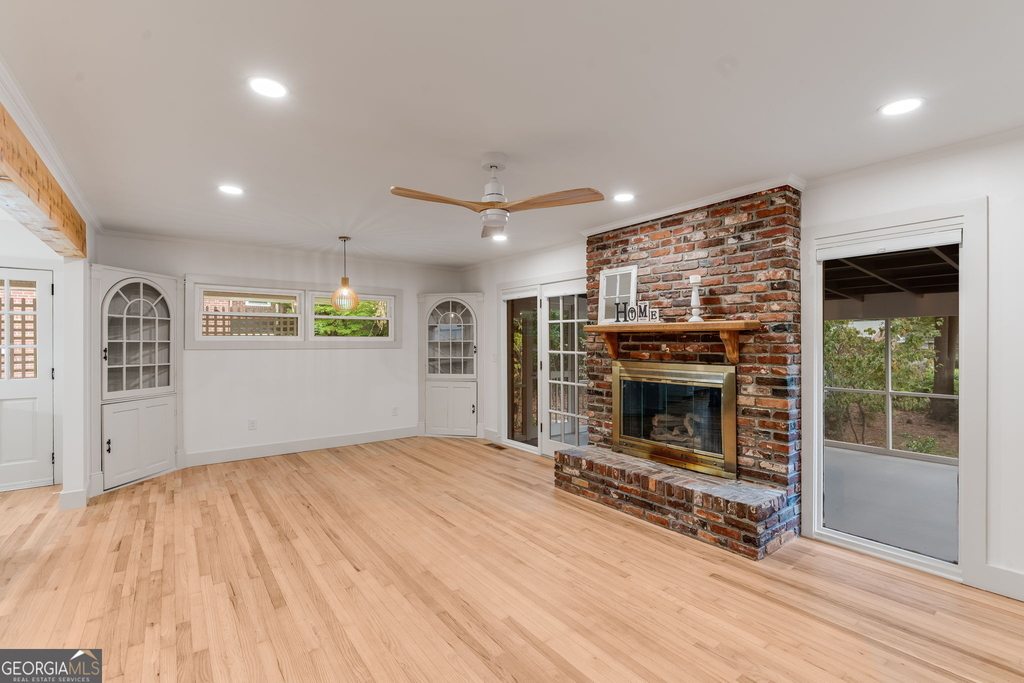 493 Sybil Lane Se - Photo 4