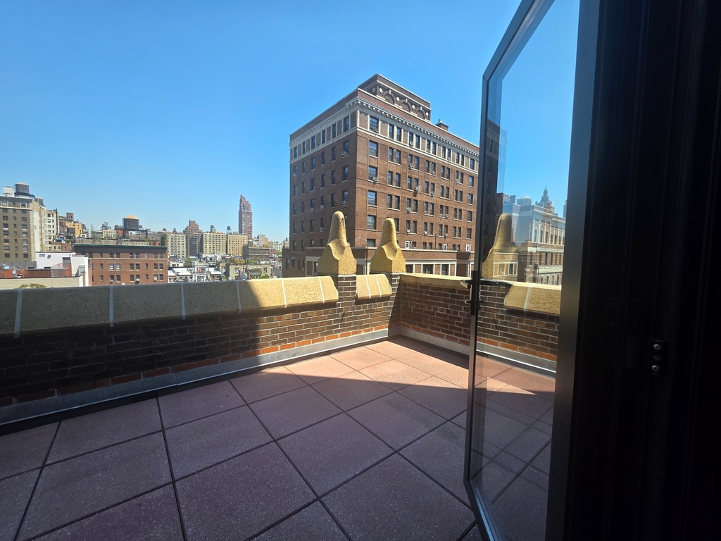 West 73rd Street - Photo 5