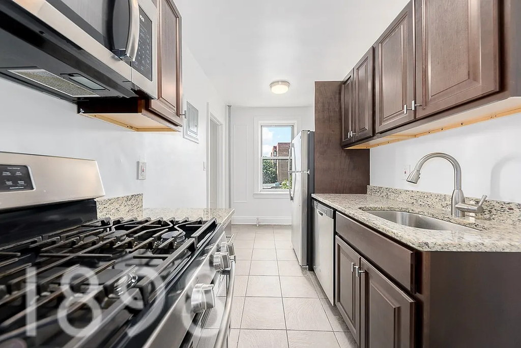 41-45 52nd Street - Photo 3