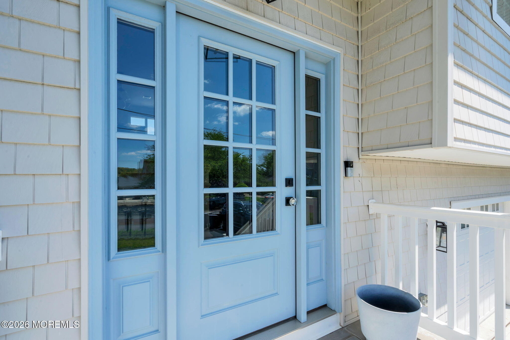558 Central Avenue - Photo 4