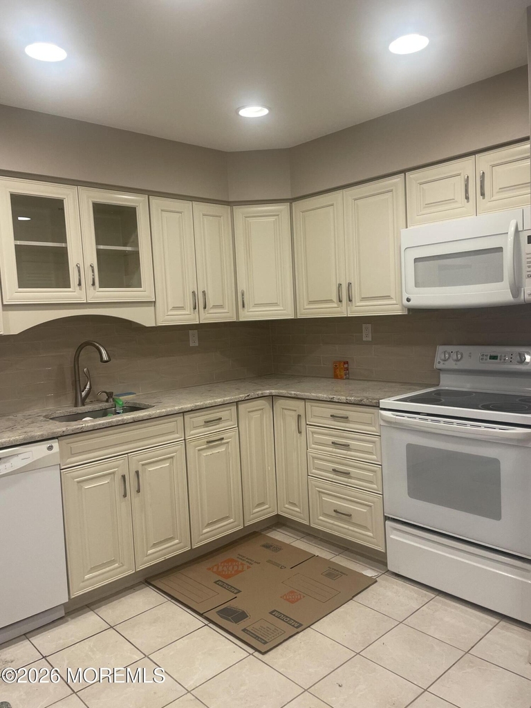 25 Meadow Avenue - Photo 5