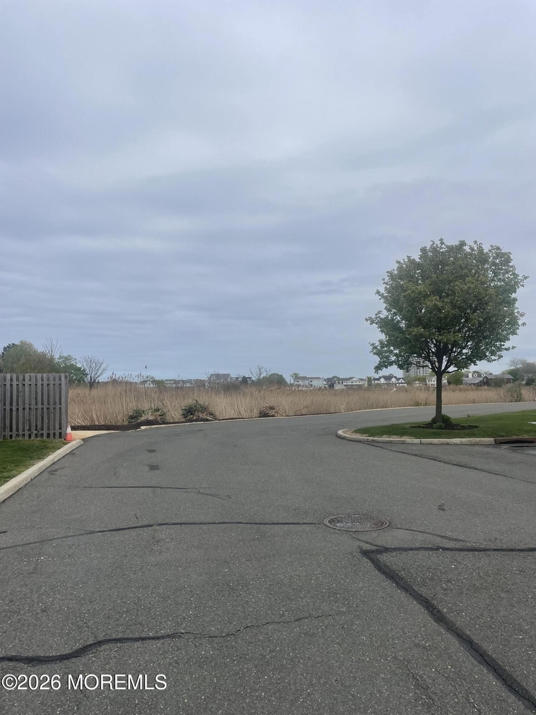 25 Meadow Avenue - Photo 22