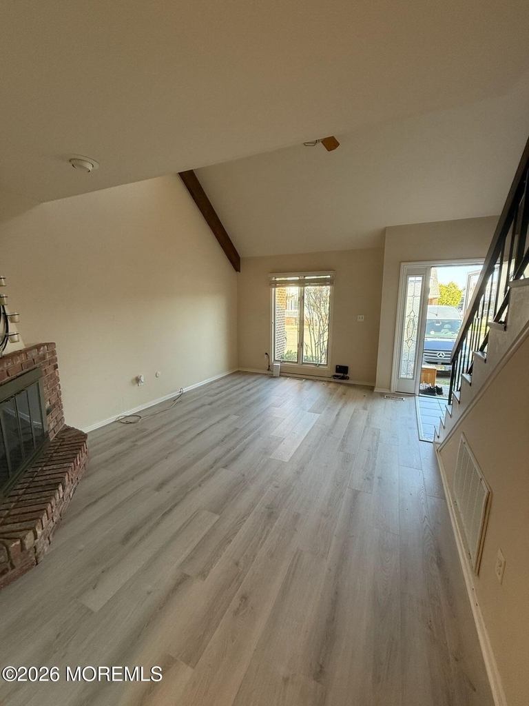 25 Meadow Avenue - Photo 2
