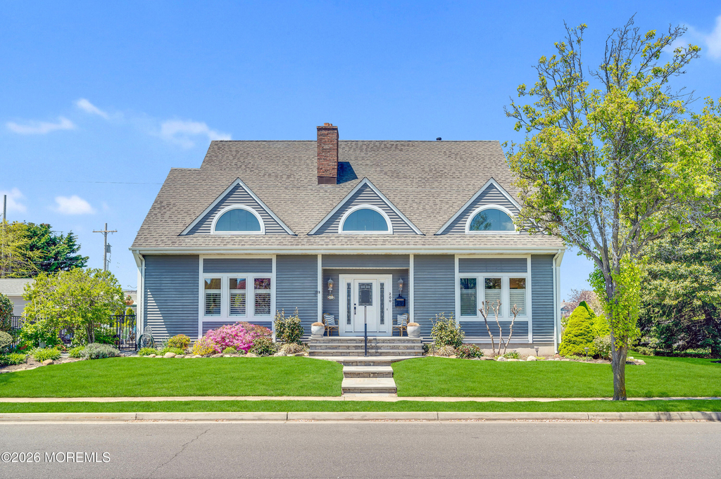 200 Beacon Boulevard - Photo 1