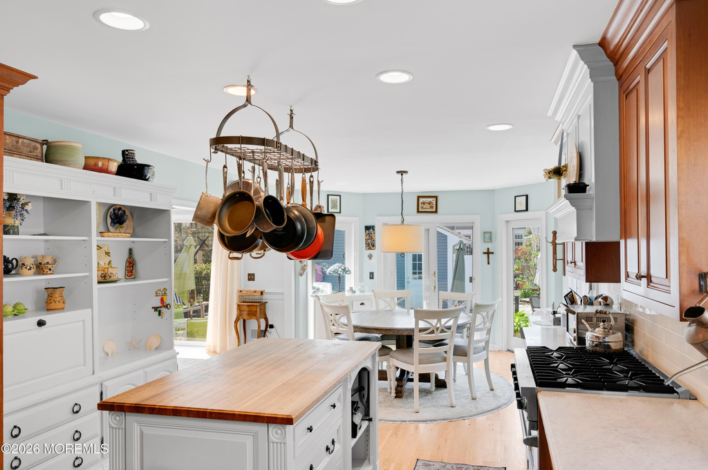 200 Beacon Boulevard - Photo 10