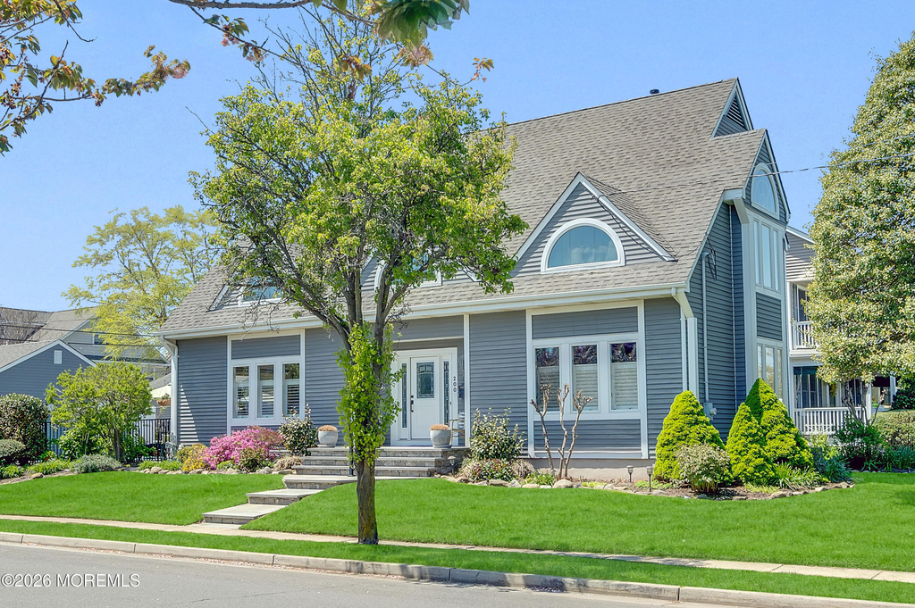 200 Beacon Boulevard - Photo 2