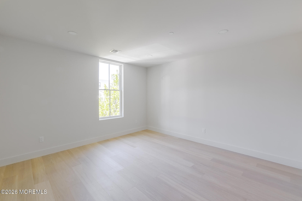 9 Wharf Avenue - Photo 8