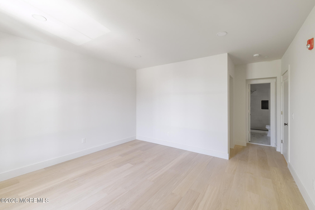 9 Wharf Avenue - Photo 6