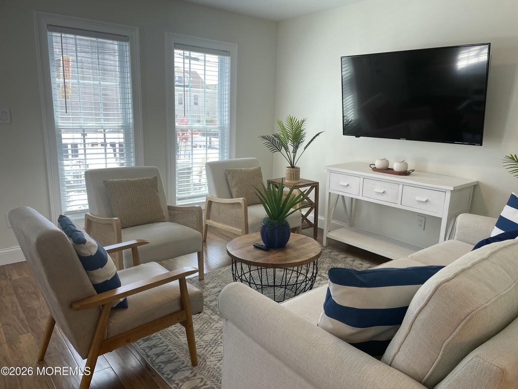 32 Franklin Avenue - Photo 3