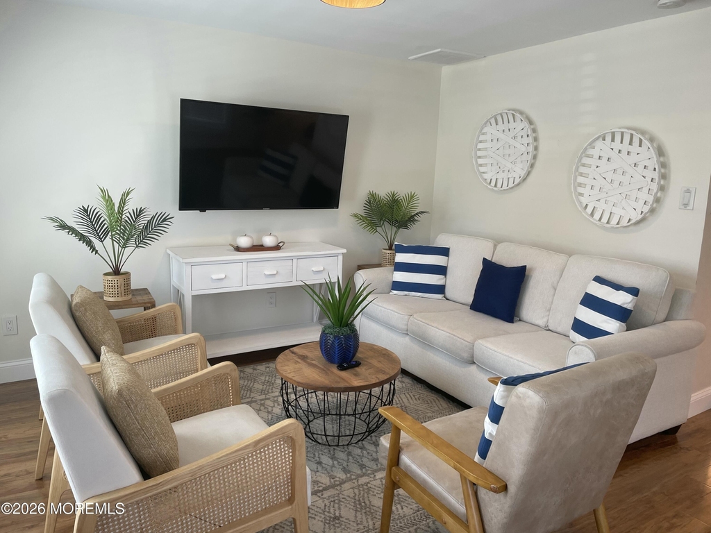 32 Franklin Avenue - Photo 4