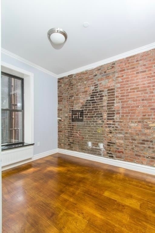 East 13th Street - Photo 4