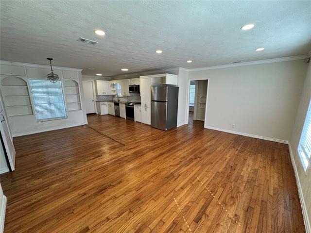3727 Meredith Avenue - Photo 1