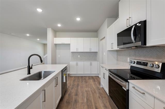 4025 Lecroy Court - Photo 9