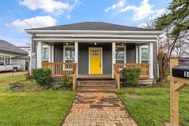 103 May Avenue - Photo 0