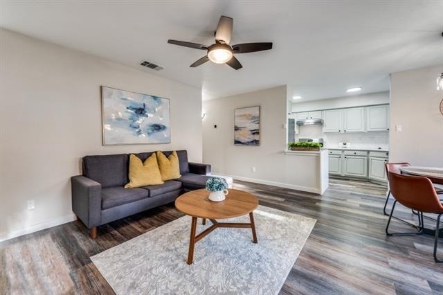 2100 Rainbow Drive - Photo 2