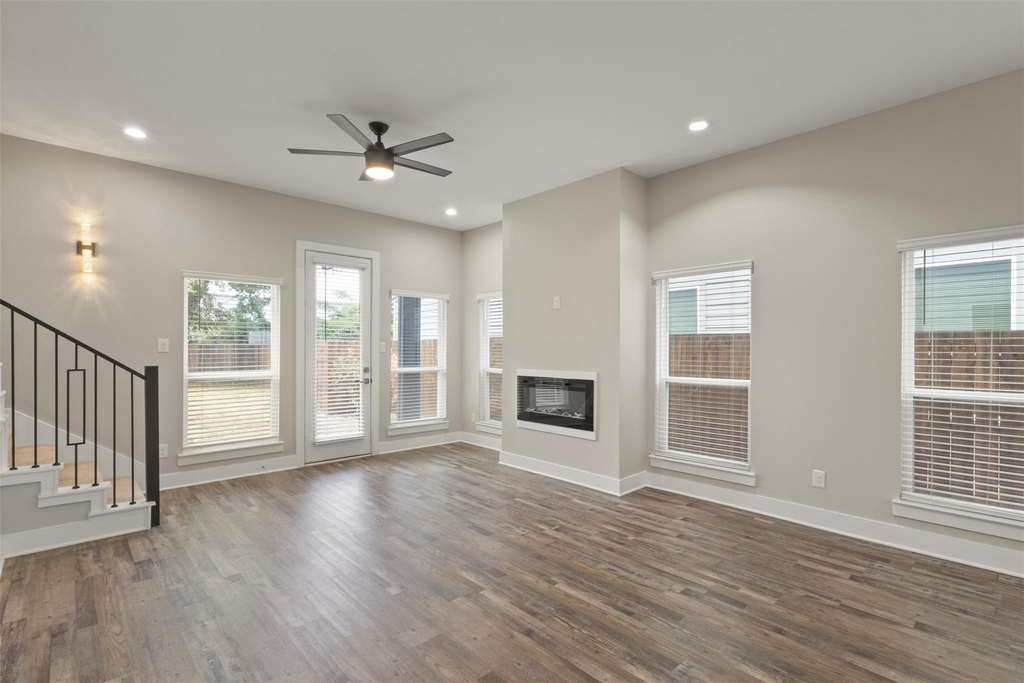 2811 Harston Street - Photo 21