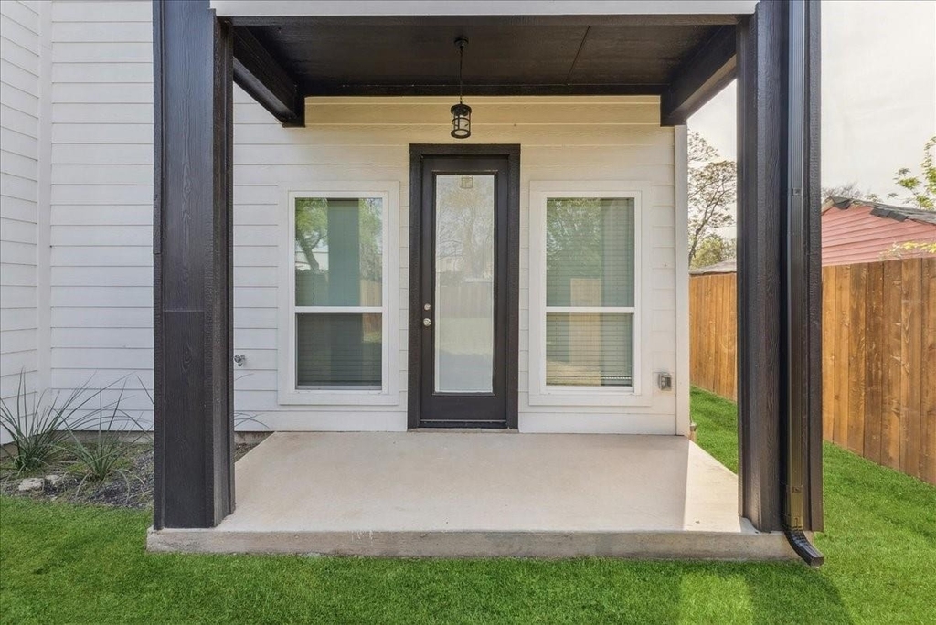 2811 Harston Street - Photo 38