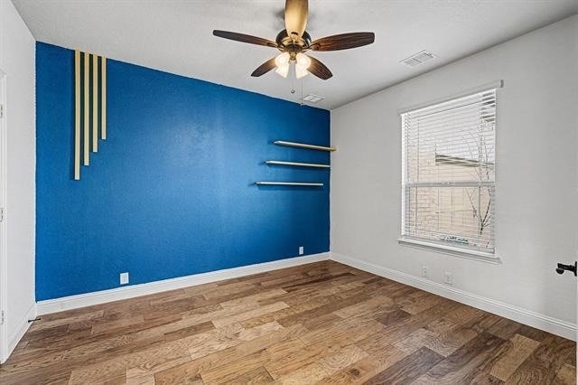 1080 Canuela Way - Photo 16