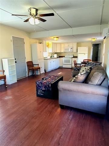 103 Hackberry Lane - Photo 3