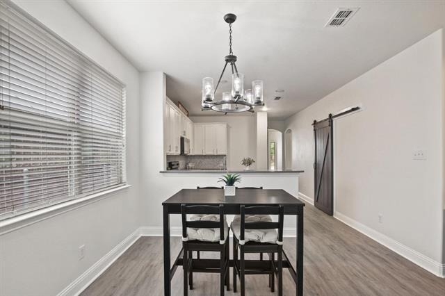 1509 Waterfall Lane - Photo 3