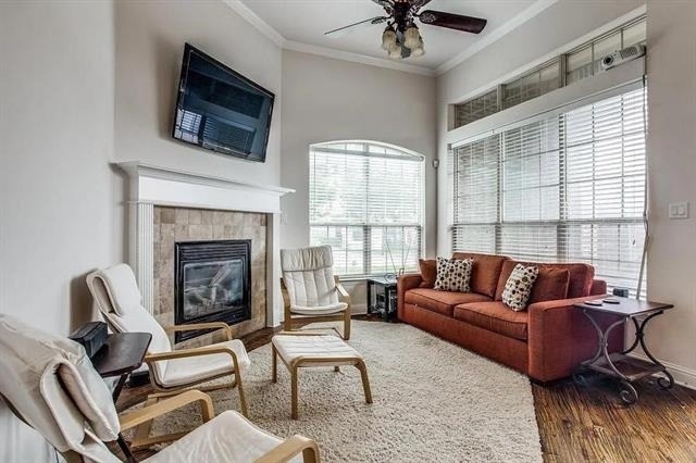 2203 Kirby Street - Photo 2