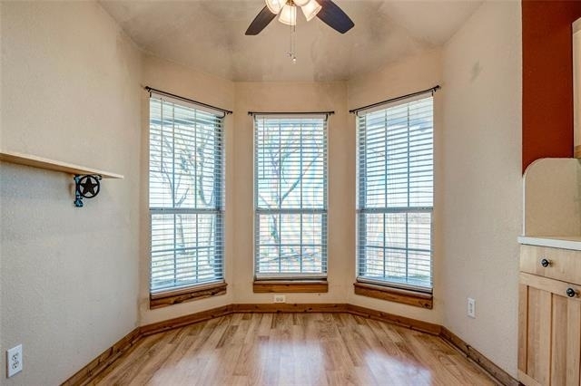422 E Fm 6 - Photo 17