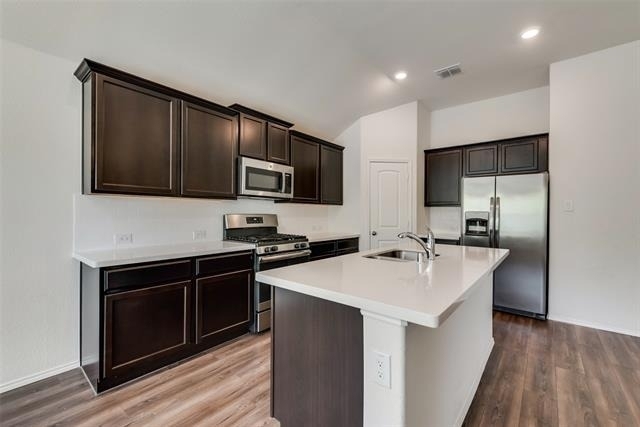 1540 Acmite Avenue - Photo 5