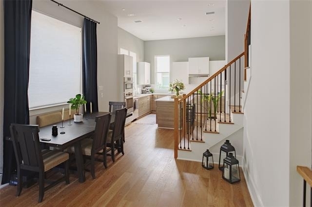 381 E Greenbriar Lane - Photo 3