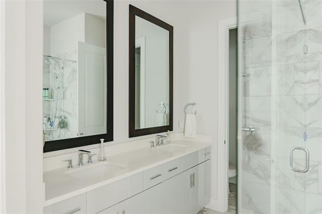 381 E Greenbriar Lane - Photo 12