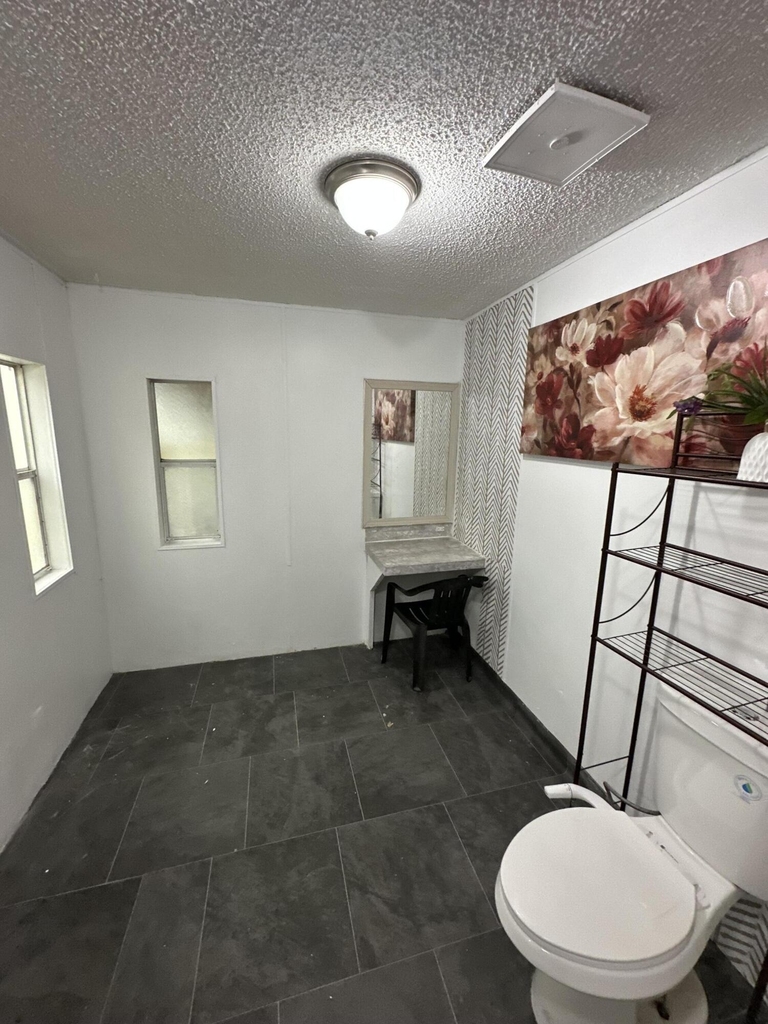 930 Deer Street - Photo 18