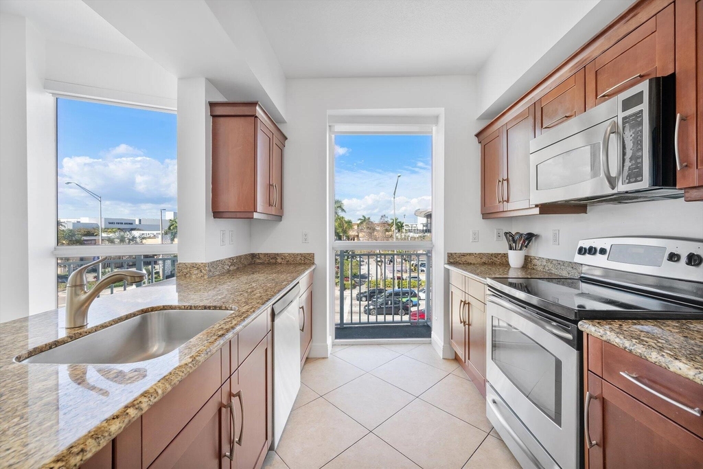 7270 Sw 88th Street - Photo 4