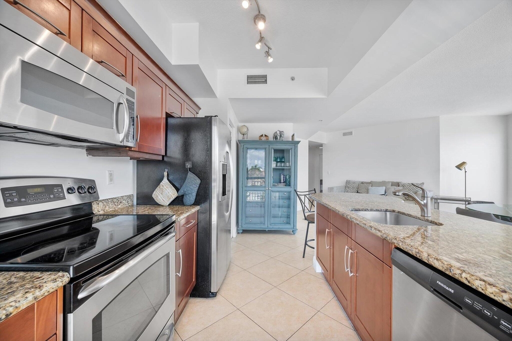 7270 Sw 88th Street - Photo 5