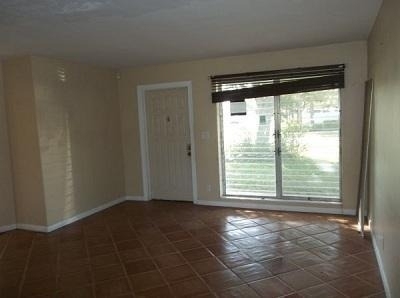223 Se 14th Place - Photo 3