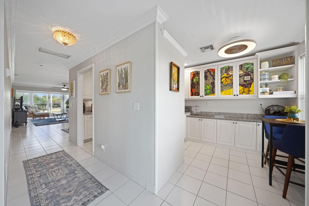 2835 Sw 13th Street - Photo 2