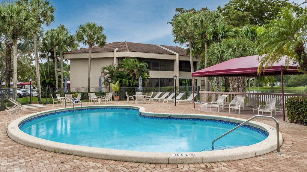 7460 La Paz Boulevard - Photo 21