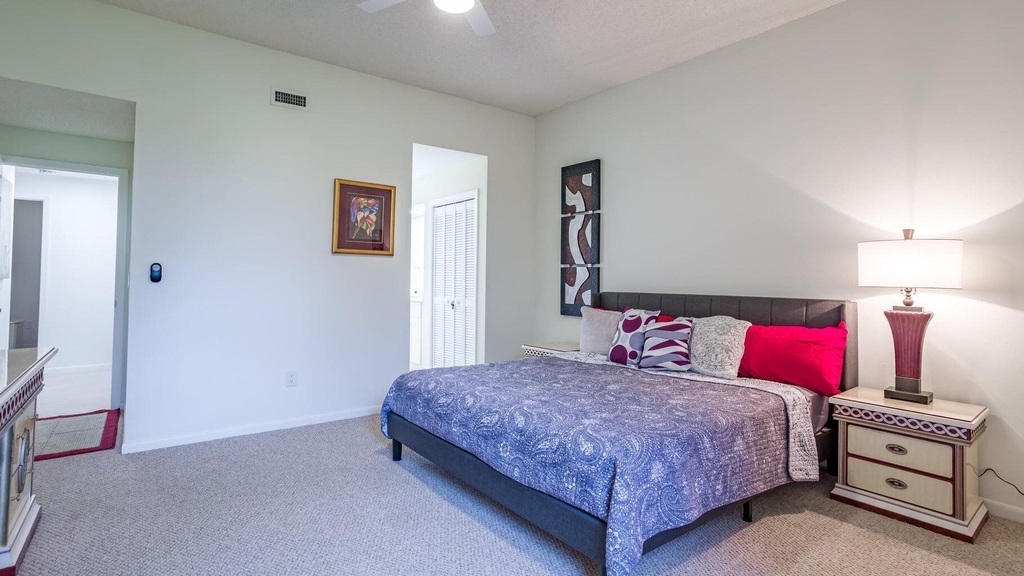 7460 La Paz Boulevard - Photo 11