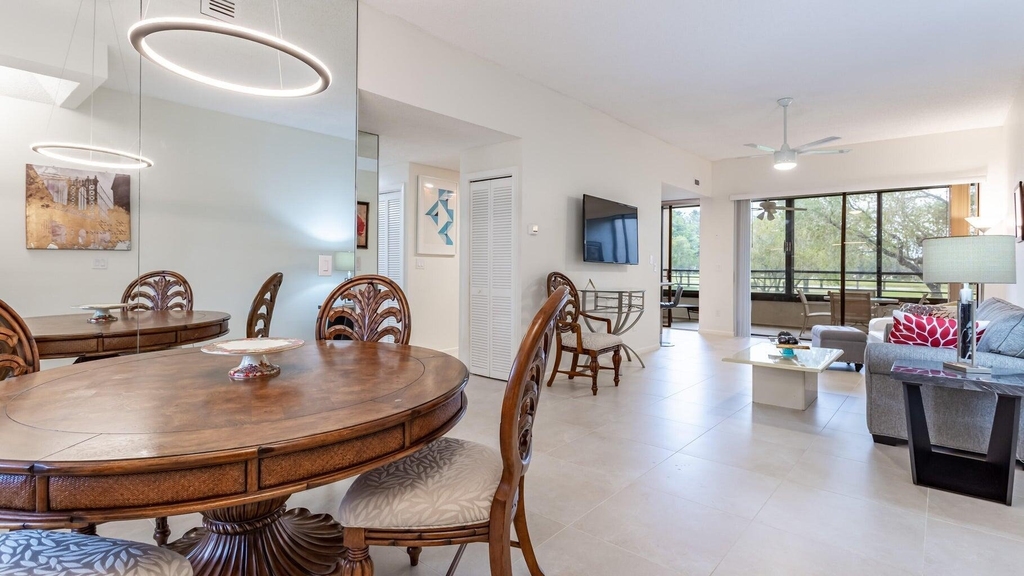 7460 La Paz Boulevard - Photo 2